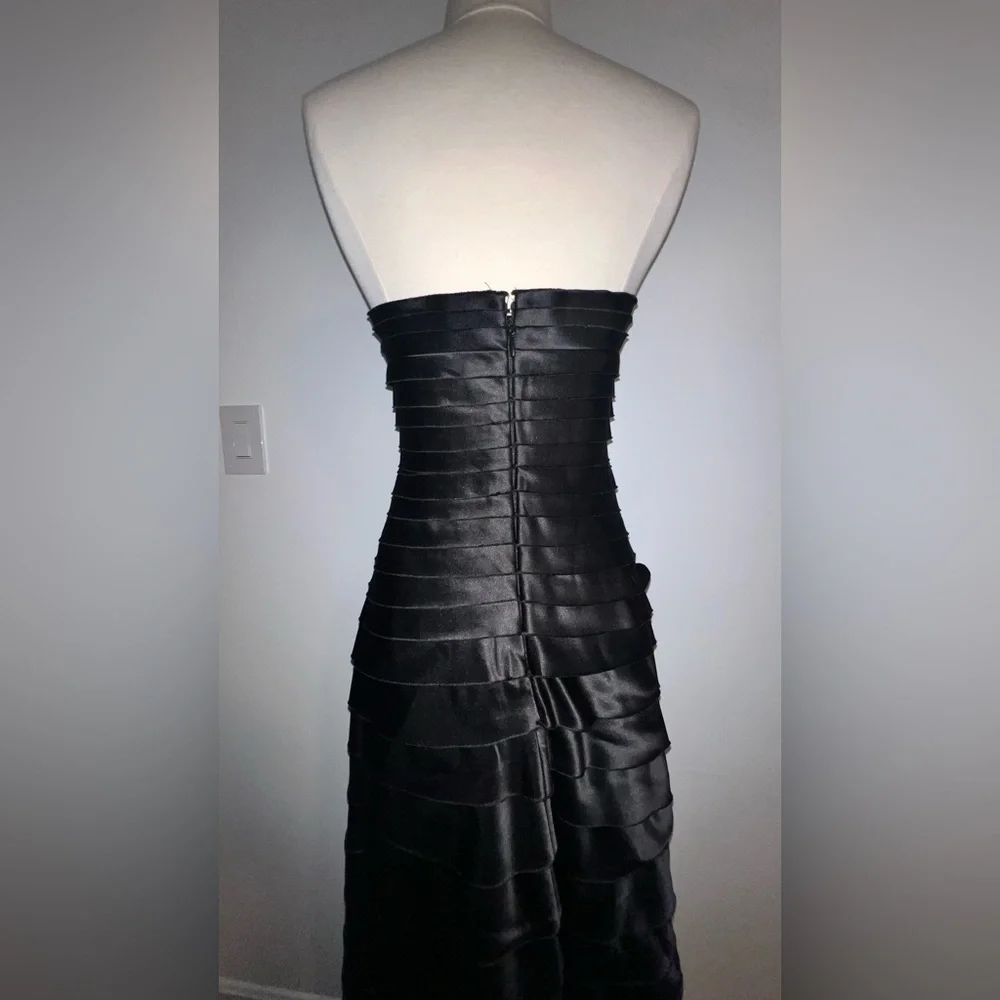 BCBGMAXAZRIA Black Tiered Satin Strapless Evening Gown 10 - Picture 3 of 7